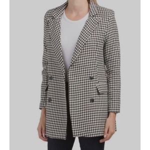 Houndstooth blazer or light jacket